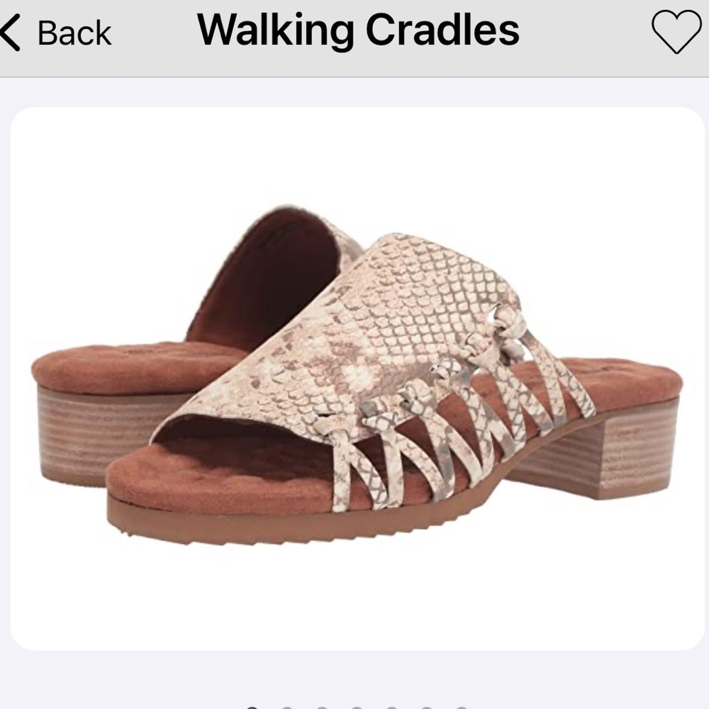 Walking cradle snake print sandal😍😎 NEW!